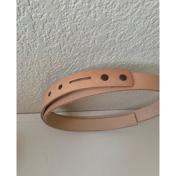 Tandy Leather 1-1/4" x 48" Craftsman Belt Blank 44545-00 - Picture 2 of 3